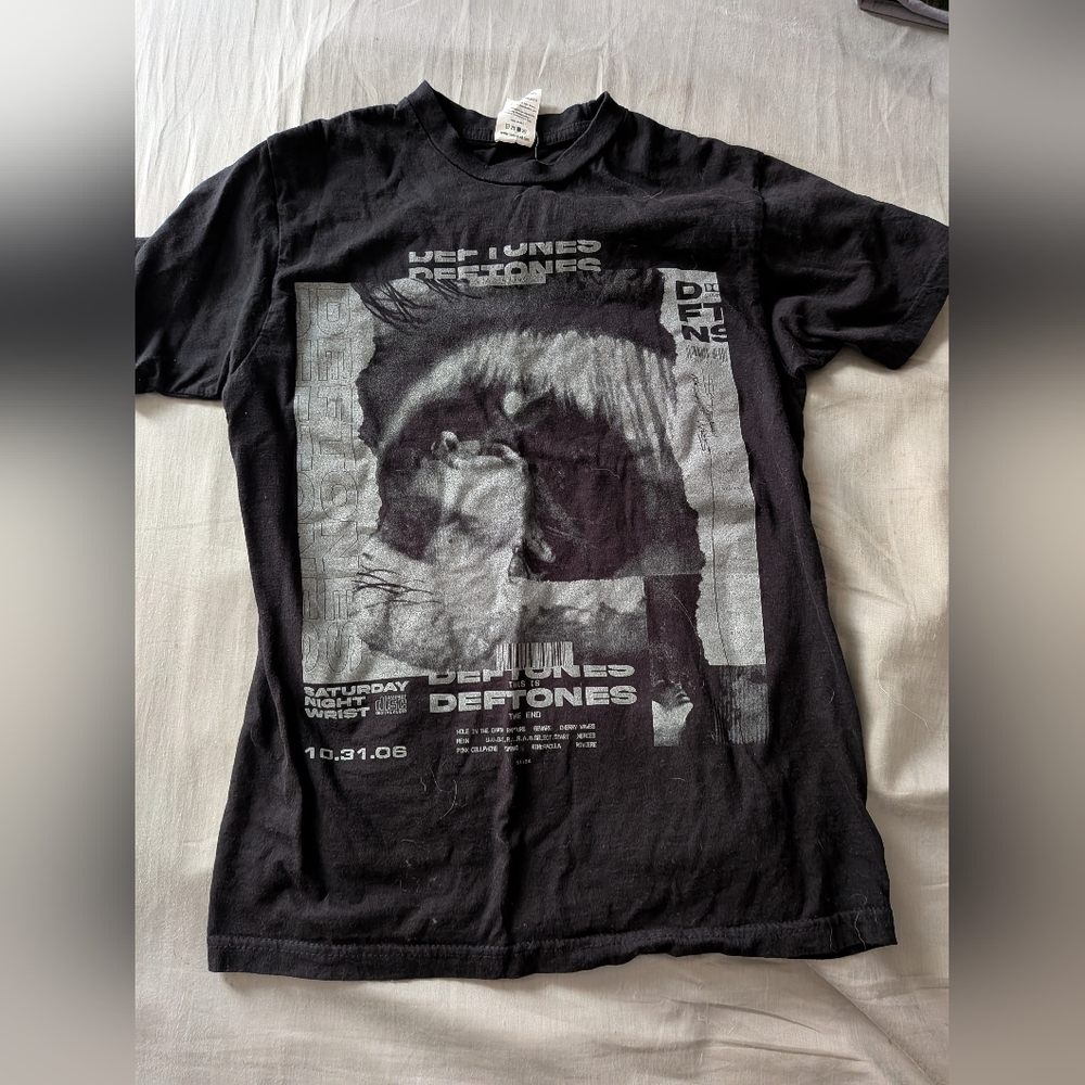 Black Deftones Graphic T-Shirt